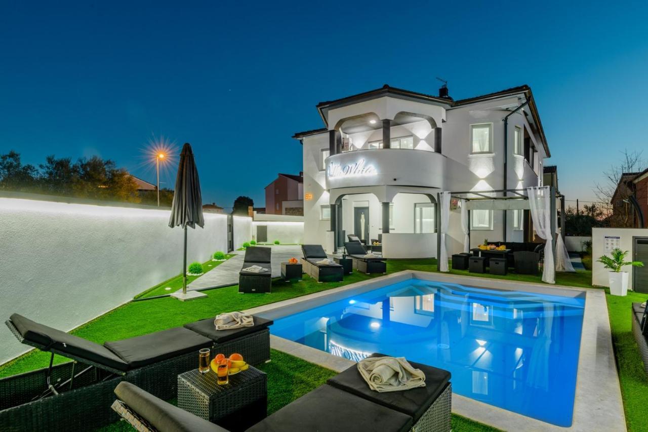 Complex Villa White Пула Екстериор снимка