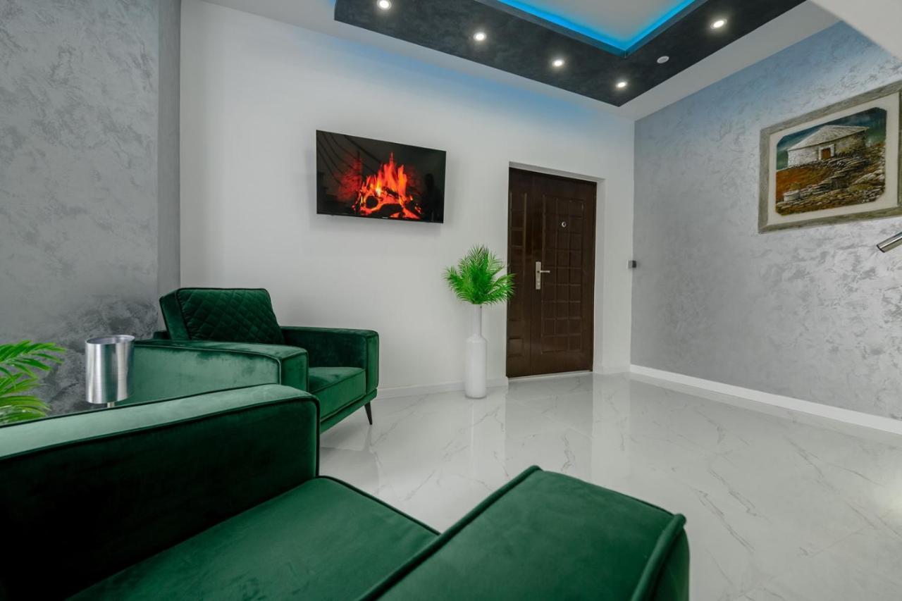 Complex Villa White Пула Екстериор снимка